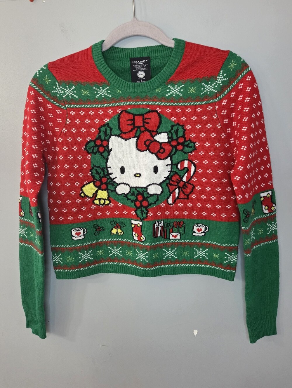 Sanrio Hello Kitty Christmas Wreath Girls Sweater Size Small Red Green Holiday